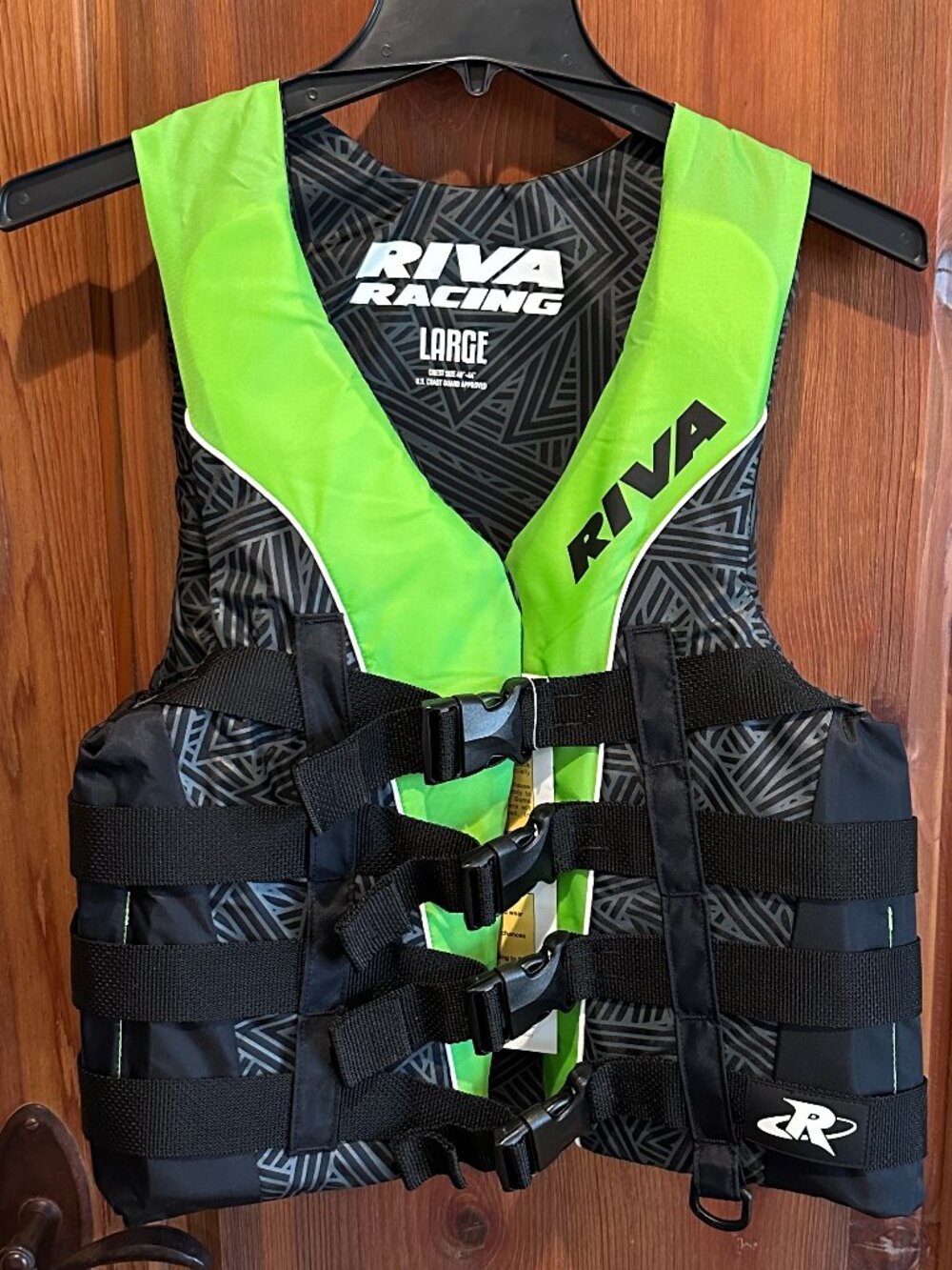 RIVA RACING "VECTOR" 4-Buckle Life Vest Green NEW WITH TAGS